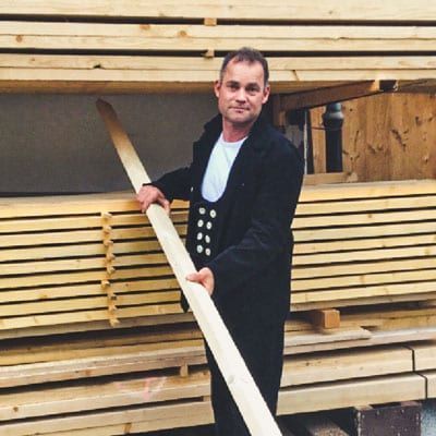 Karmann Zimmerei Bernhard Karmann in der Werkstatt